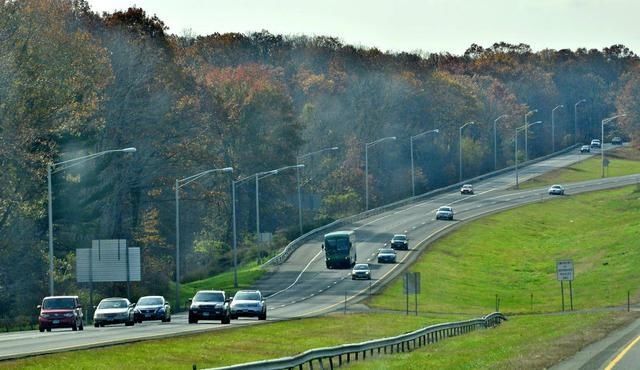  「高速收费」为什么美国的高速公路可以大部分不收费？