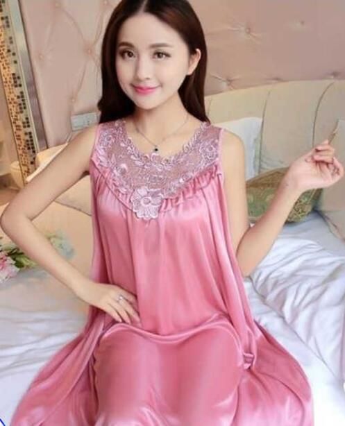 丰满女人别舍不得穿!学下面女人多穿“朦胧”睡衣，美的沉鱼落雁