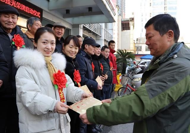  [解放军]解放军迎第92个建军节 中国退役军人抚恤补助标准再提高