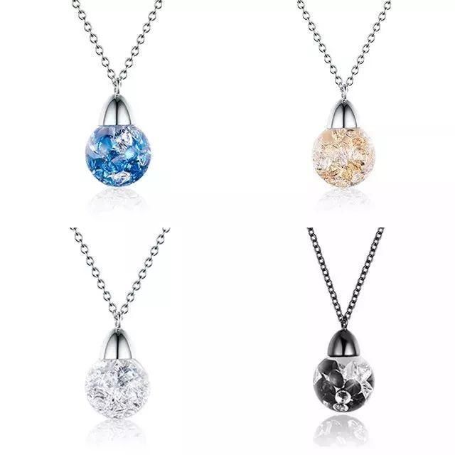 晶莹剔透的水晶球戴身上，真是又美又仙