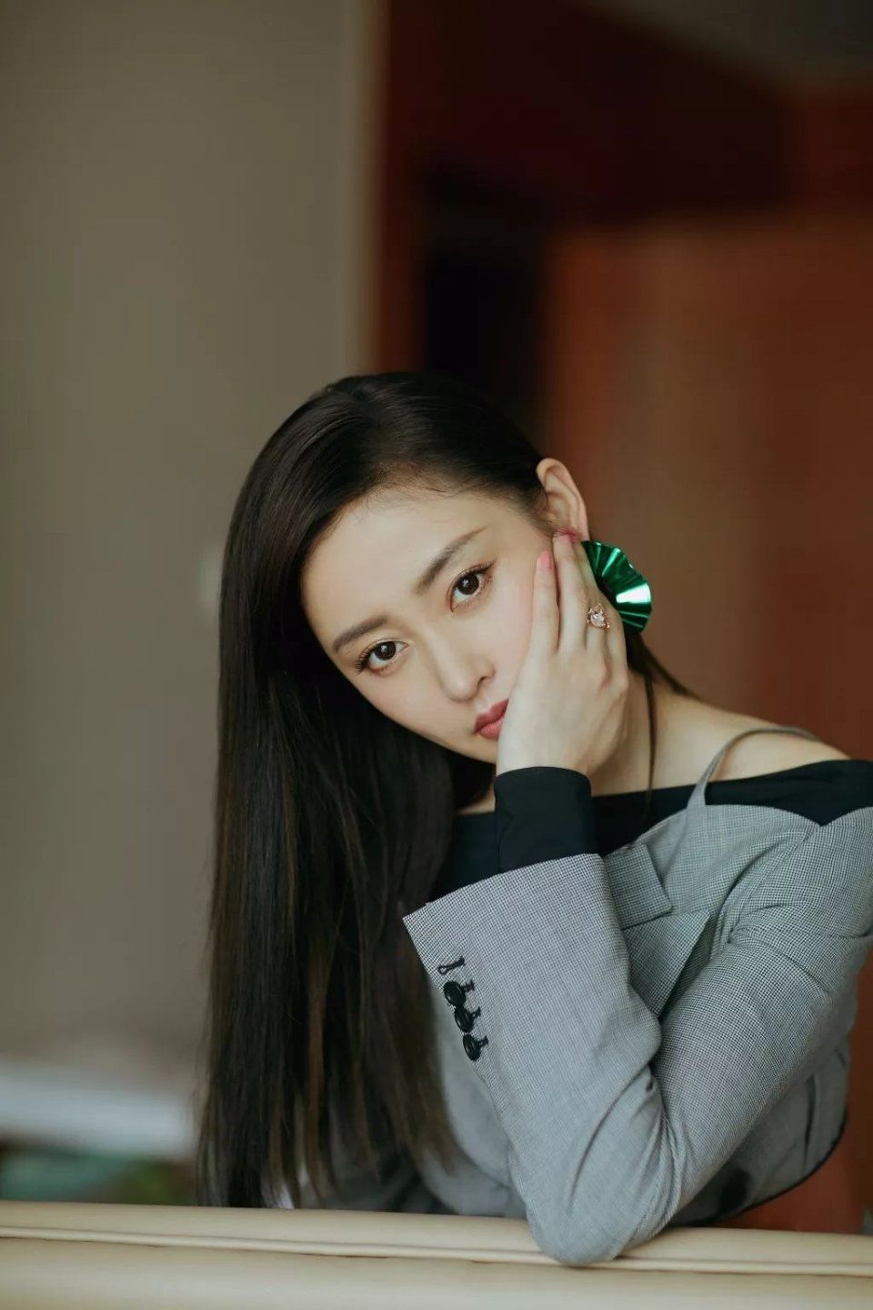 张天爱就是行走的发色卡，她的冷色调超显白!我也可以拥有吗?