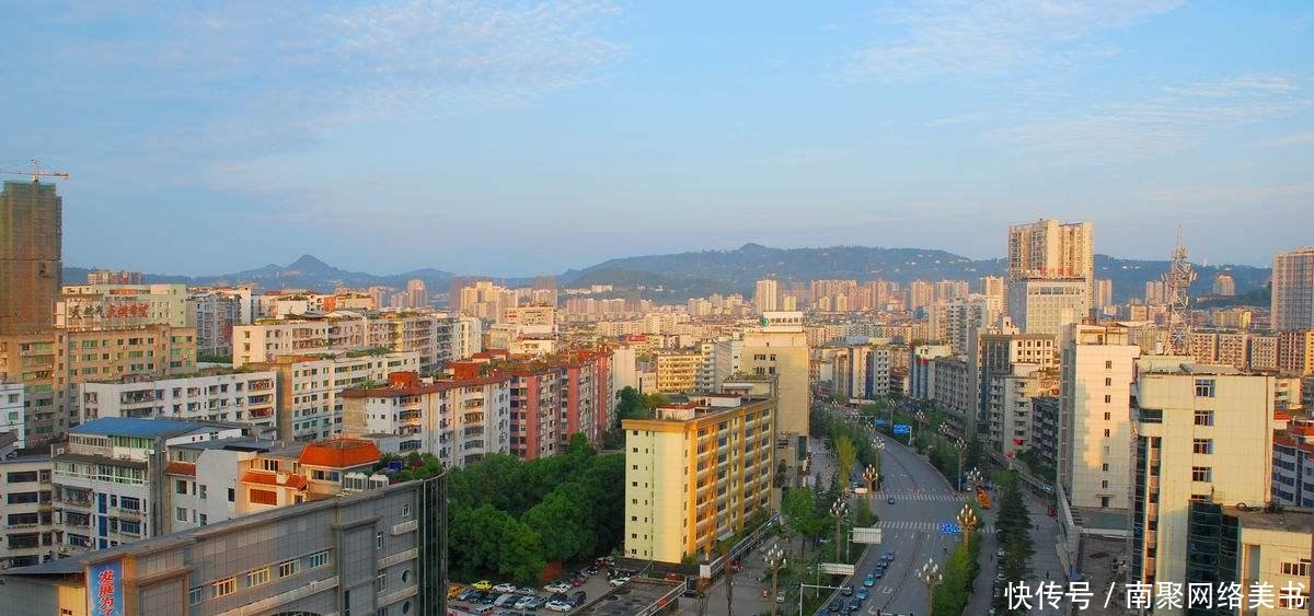 四川的这个地级市, 消费水平直逼成都重庆, 却还是个五线城市