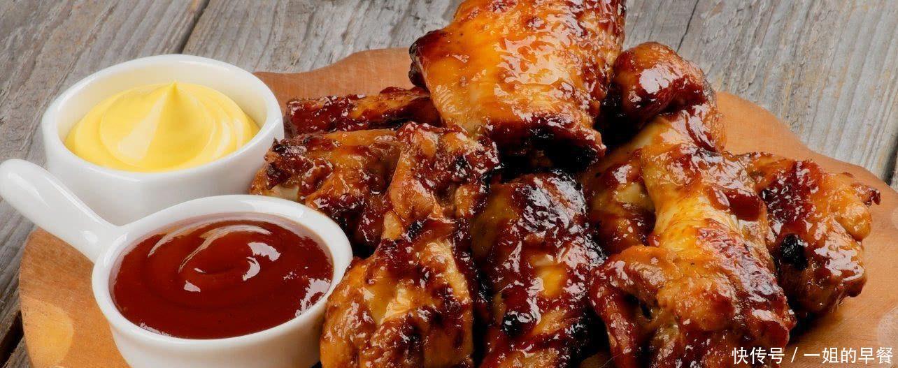 韩国人到中国饭店吃饭,被中国雪碧的尺寸吓懵