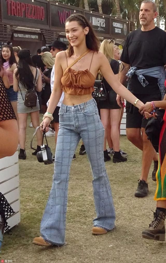 吊带避开“老汉感”，缎面蕾丝不能少！