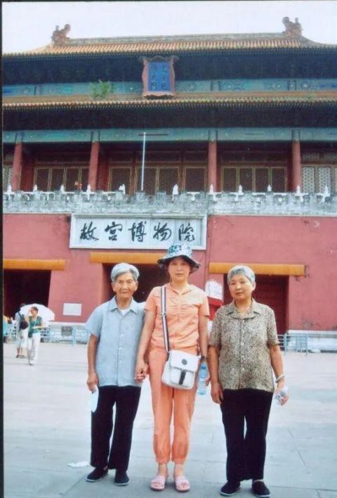  「徐秀章老人」海宁104岁母亲照顾84岁女儿，看哭百万网友…“世上只有妈妈好”
