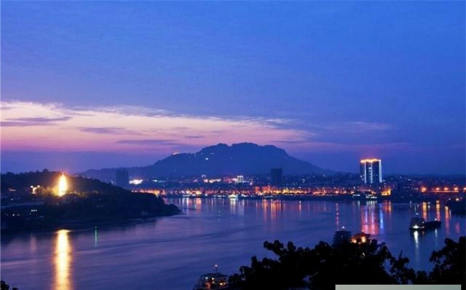  高铁@中国最“牛”县城，刚拿下34亿项目，如今又要建高铁高速机