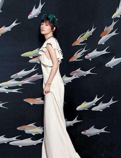 孙俪这连体衣穿的太大胆了！从头露到脚，网友：啥都看见了！