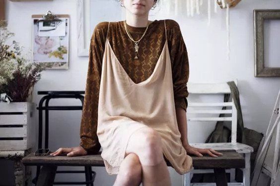 吊带裙真的百搭又好看