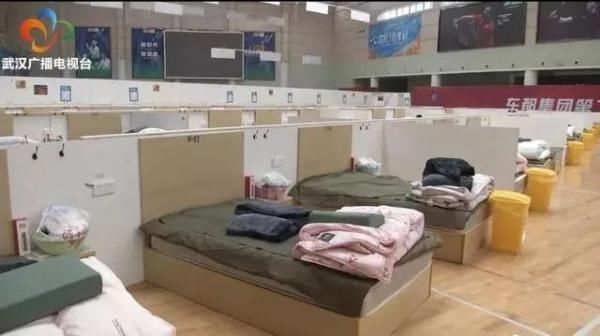  紧急医学救：最新！江苏援湖北医疗队接管武汉体育中心方舱医院