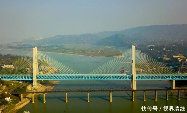 再见！重庆首座长江大桥今天退休，去留问题成关注的焦点