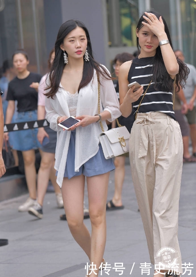  [女人]成熟的女人也很美，小姐姐蕾丝背心秀出性感身材