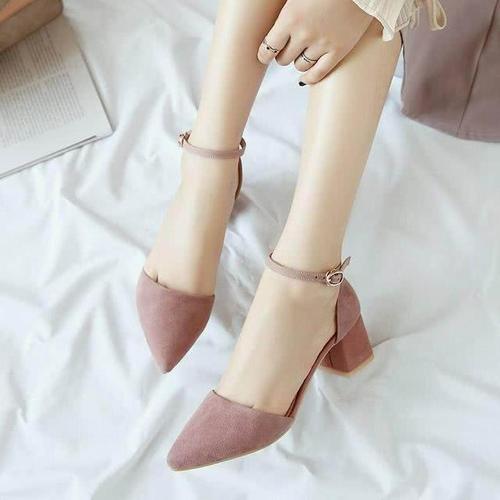 最in尖头高跟鞋,释放足尖迷人风情