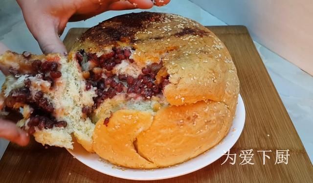  [香甜]面包别再烤着吃了，锅里一焖，比蛋糕香甜好吃，新手也能一次成功