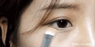『卧蚕』女神标配的卧蚕眼妆,别告诉我你还不知道怎么画!