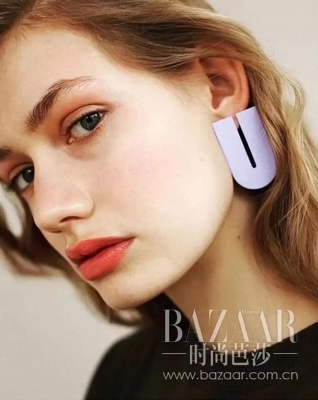 谁的小眼睛还没看过来，我的XXXL号耳环吸引不了你么?