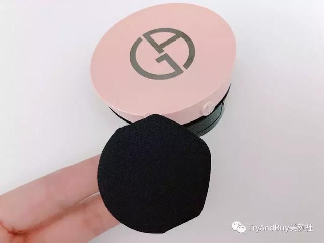 8款最HOT气垫，连粉扑都好用才算赢！
