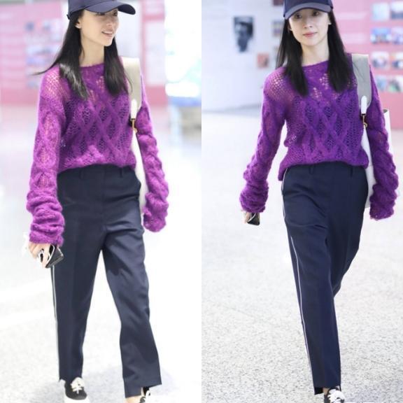 38岁董洁终于换风格了, 换一身透视镂空毛衣, 成熟好质依旧满分