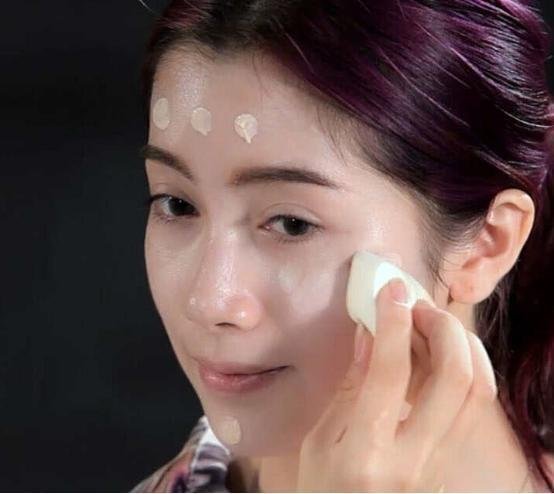 女人，到底是“画眉”好还是“纹眉”好?看看下图，瞬间一目了然