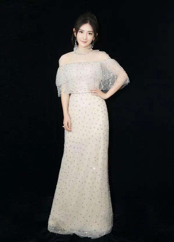 不同身材穿同一条裙子，差别有多大？