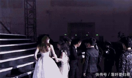 星光大赏赵丽颖杨幂同台