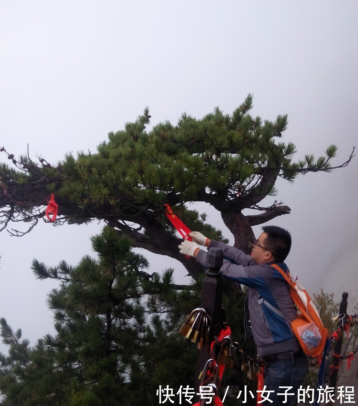 登顶“奇险天下第一山”的华山，来一场华山论剑，必备登山指南