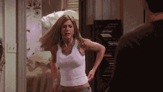 越来越多女明星“真空”出街，内衣真的这么讨厌?