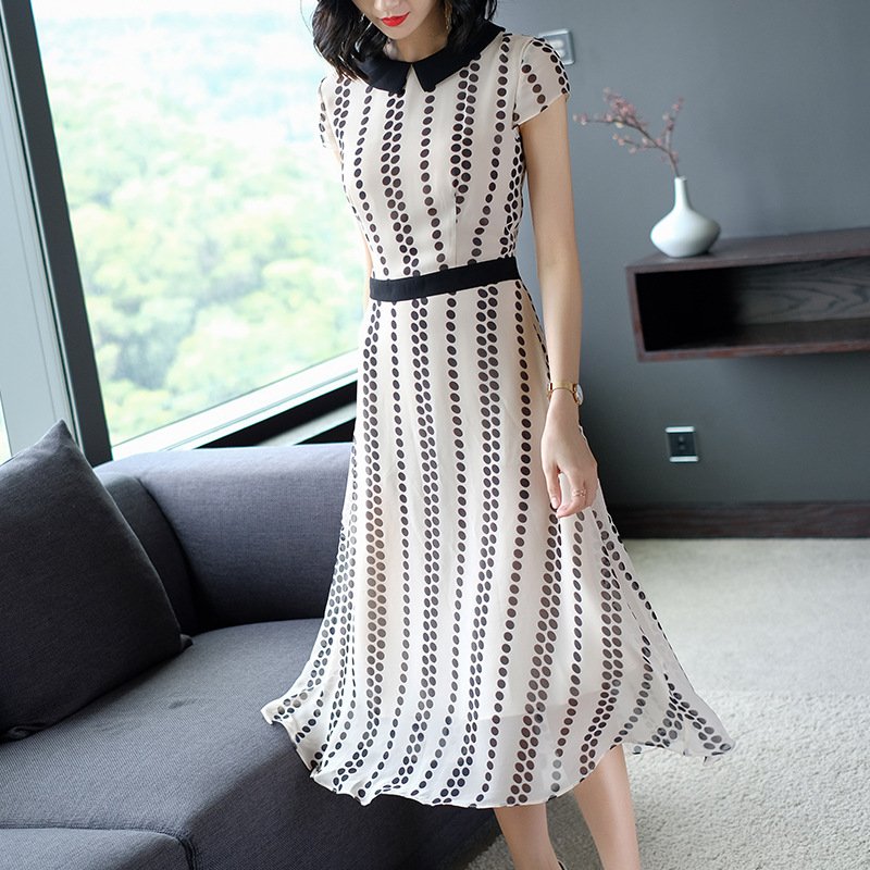 周末去海边，我穿这“女神裙”，美得路人不看比基尼美女竟都看我