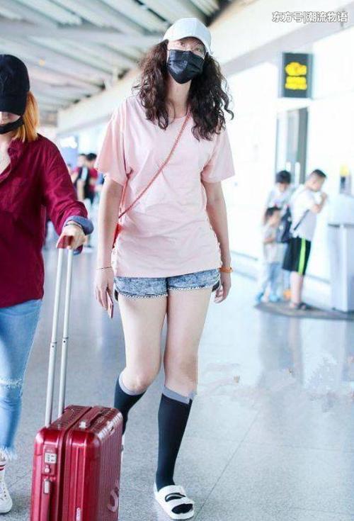 惠若琪不得了！穿超短裤套长黑袜很漂亮，网友：有她做媳妇该多好