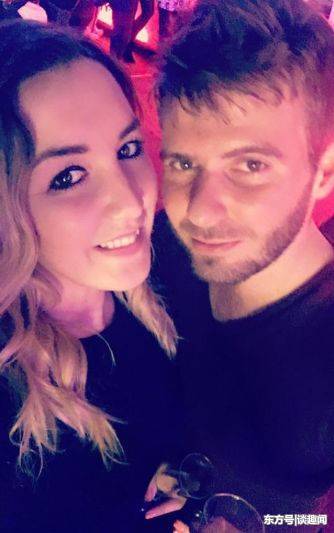 英国一女孩化妆成瘾，就连男友都没有见过她的素颜