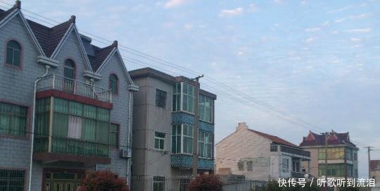 前些年农村轰轰烈烈的建房热潮，现在突然停了，是什么原因