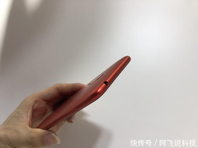 返联发科!5。7英寸+双摄+mback+Flyme系统,售