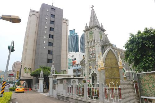 漫步台湾高雄街头,最爱小巷子里的烟火气