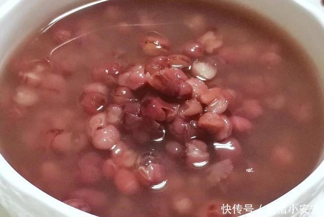  『红豆或者』不管煮红豆还是绿豆，别直接下锅煮，多加一步，几分钟轻松煮开花