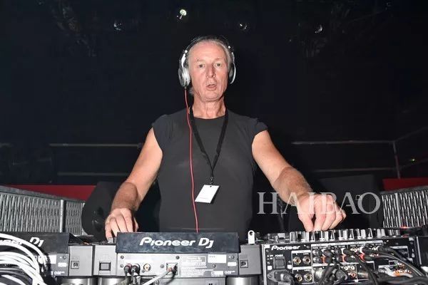 养眼| 潮流遇见个性，HUGO教你怎么把街头风穿成真的流行!