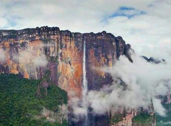 世界上最神秘的大山，被称为“失落的世界”，让人叹为观止！