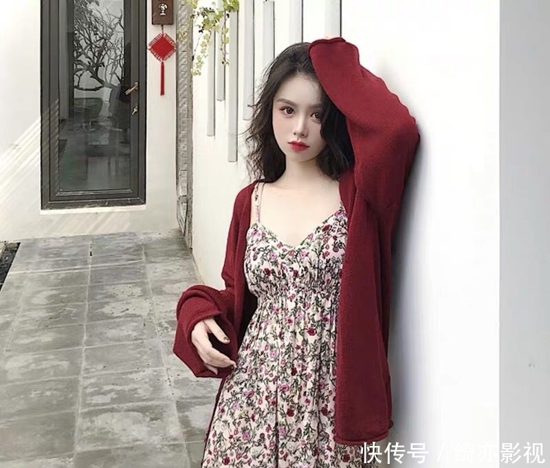  性感■春日，30+的上班族怎么穿好看？这几款轻熟风套装，优雅又性感！