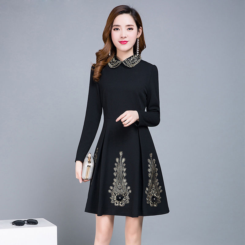 9月秋裙又火了，瞧下面70后这样穿，一款比一款好看，不火才怪