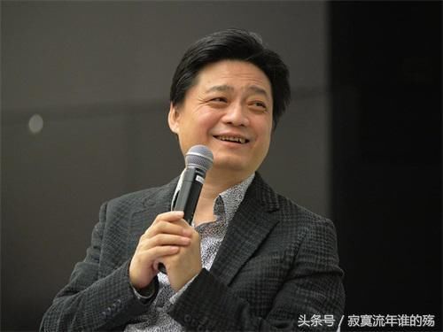 黄毅清否认和崔教授开撕，称只是在坚持真相！网友评论炸锅了！