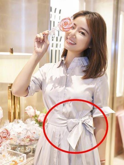 林心如撞衫前“天王嫂”乐基儿，一个穿出高级感，一个却像地摊货