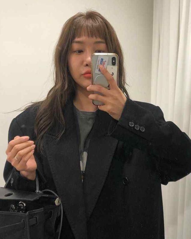 漂亮:女人再漂亮,穿裤子尽量牢记“4不要”,容易被误会为“廉价货...