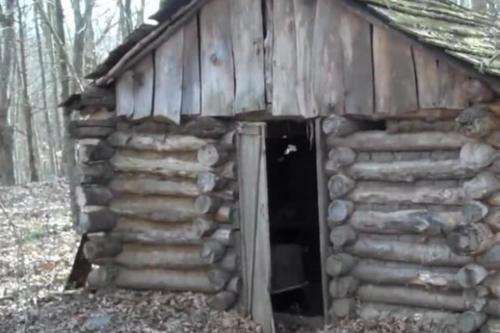 去俄罗斯旅游，路边小木屋不要靠近，进去可能再也出不来！