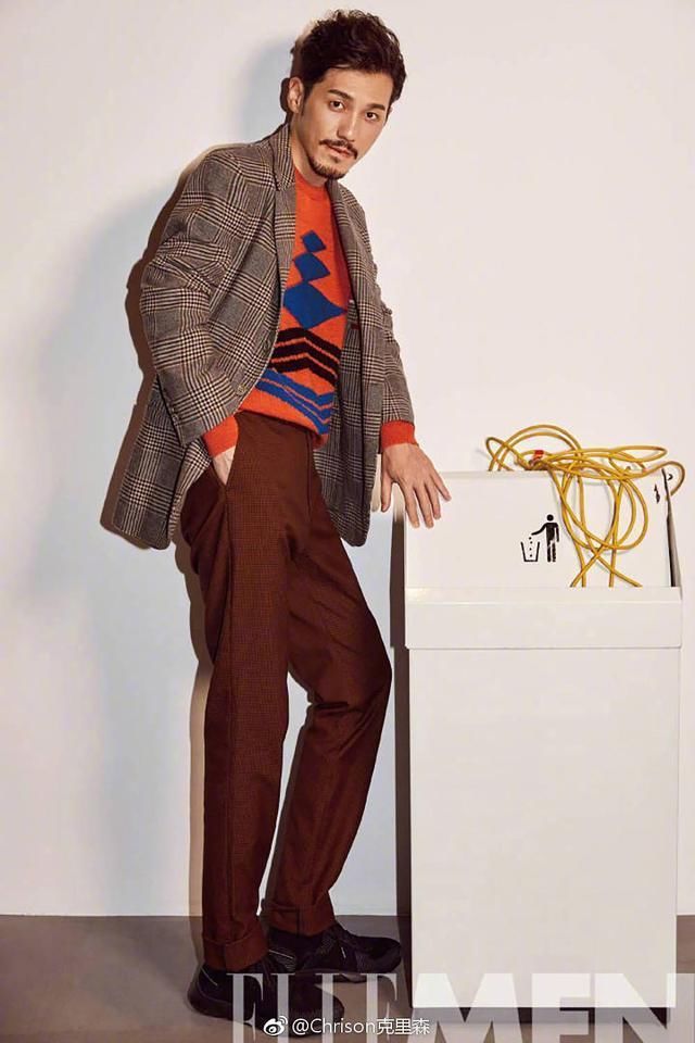男星条纹西装大比拼，竟然是范丞丞胜出!