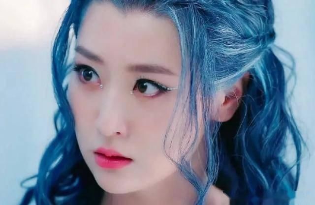 7位女星换个发色像换头!杨颖郑爽解封颜值，唯独热巴颜值下降