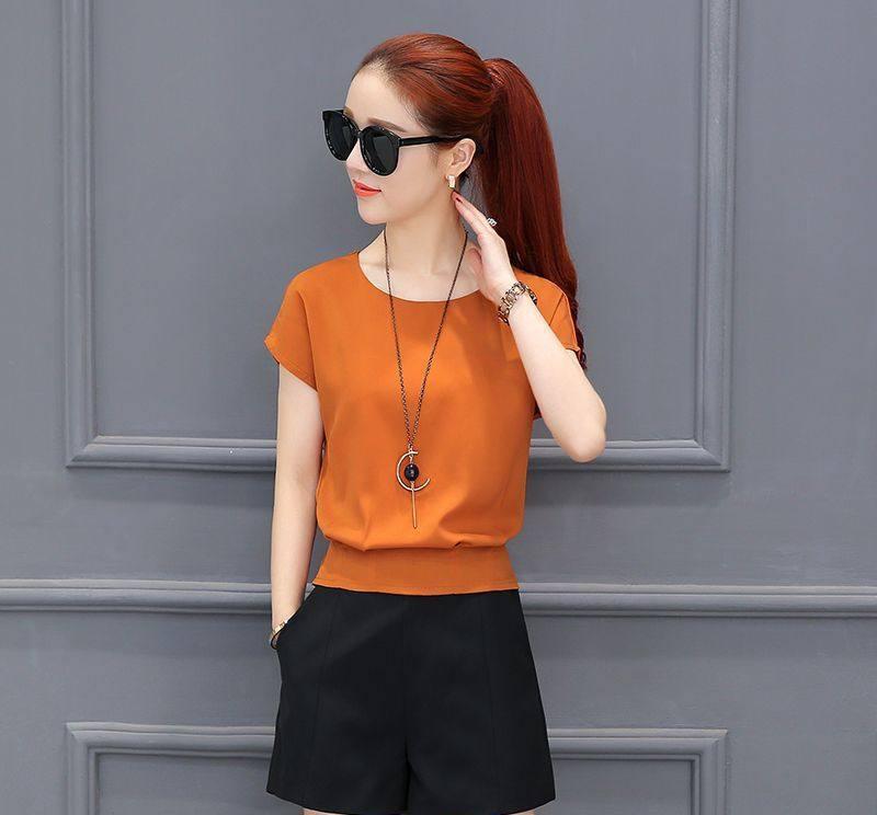 夏季还是短裤套装最受欢迎，穿着凉爽舒适又有型，轻便洋气显年轻