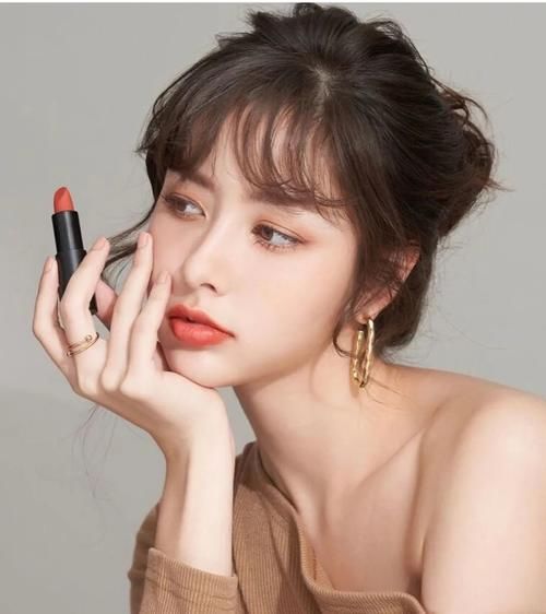  女生：女生如何快速变美 ？关键看这3点 ！