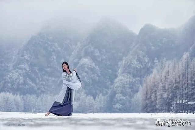 大雪过后的汉中龙池特别适合汉服摄影,不信你看