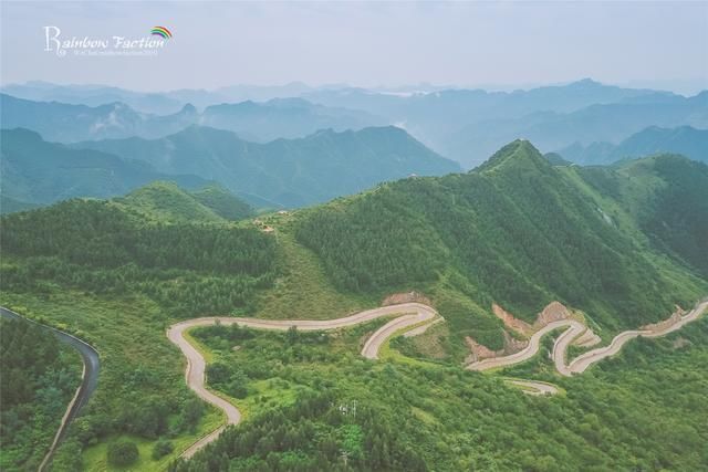 群山之巅寻一处森林乡居，京郊房山赏秋胜地推荐