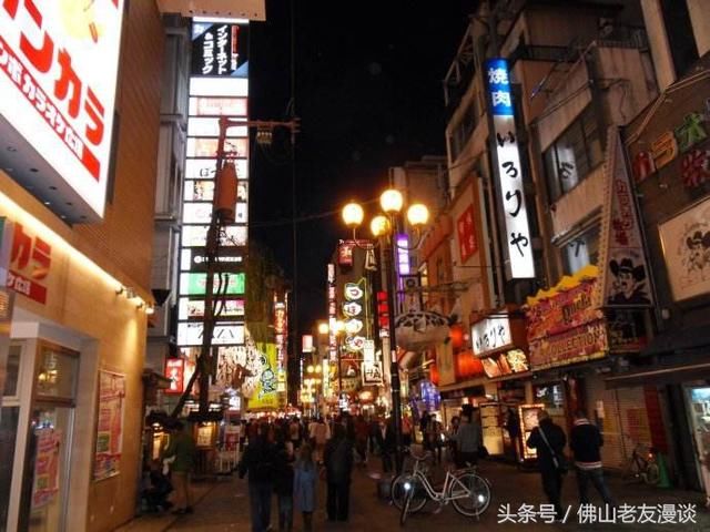 面对涌入日本的中国人，日本人眼中的中国游客，人傻钱多没素质?