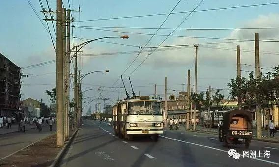 「调整」上海这条公交线竟有过那么多名字,线路曾发生多次调整,如今变成了……