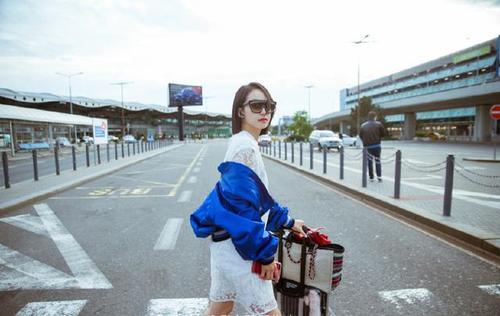 31岁宋茜厉害了！这么暴露的衣服都敢穿，网友：身材好太任性